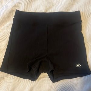 alo high waisted yoga shorts